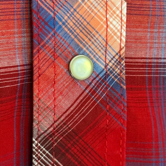 Wrangler Western Shirts Men’s Snap Shirt XL Like New Short Sleeves Red Plaid - Picture 10 of 11